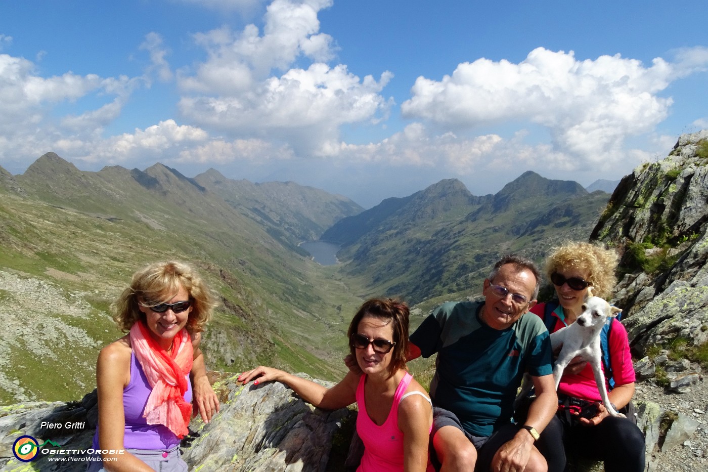 21 A quota 2509 m con bella vista a nord sulla sottostante val Venina e il suo lago.JPG